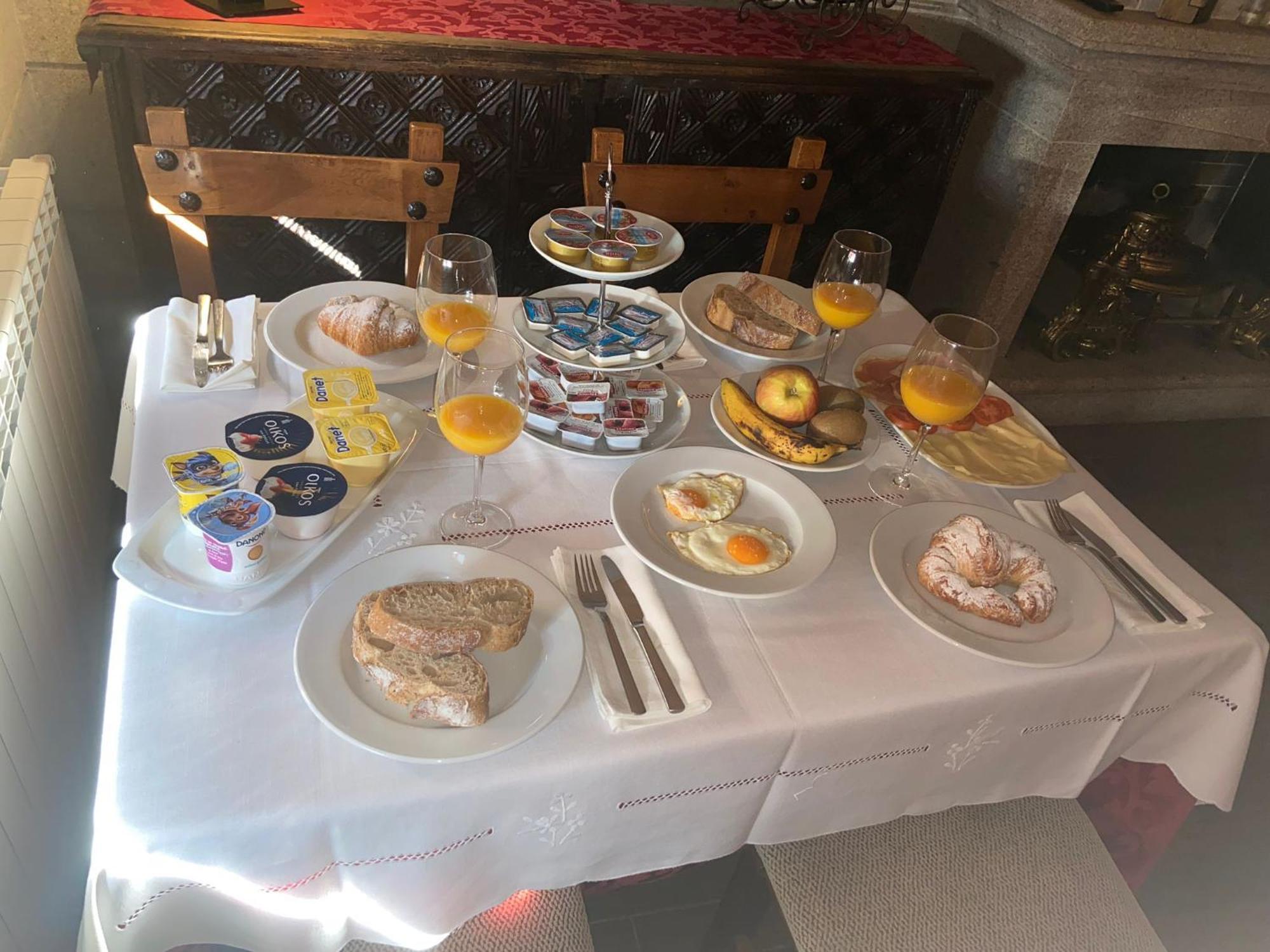 Hotel Apartamento Marouco 아 과르다 외부 사진